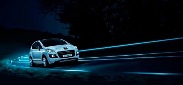 Photograph Nigel Harniman Peugeot 3008 Hybrid on One Eyeland